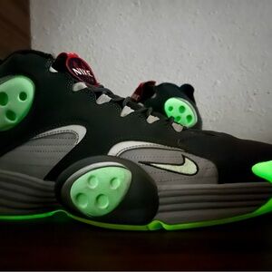Nike flight 1 NRG galaxy penny hardaway glow in dark